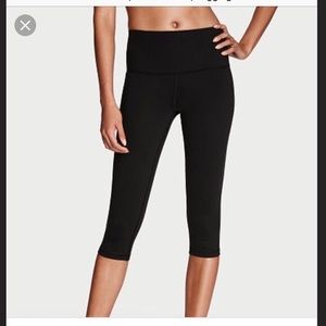 Victoria’s Secret Black Knockout tight crop